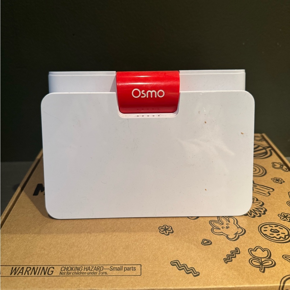 Osmo Educational tools to be used with a Kindle Tablet.